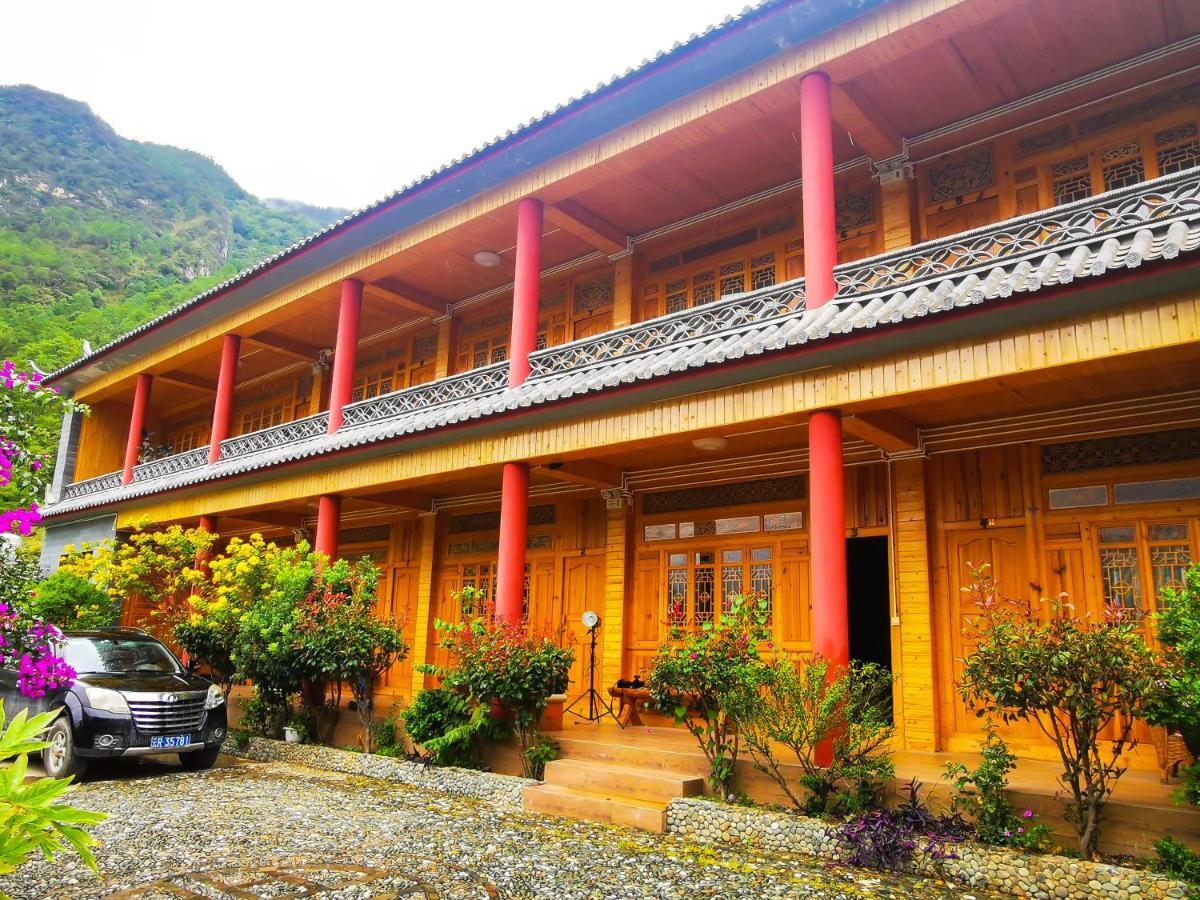 Tiger Leaping Gorge Tea Horse Gasthaus Shangri-La Buitenkant foto
